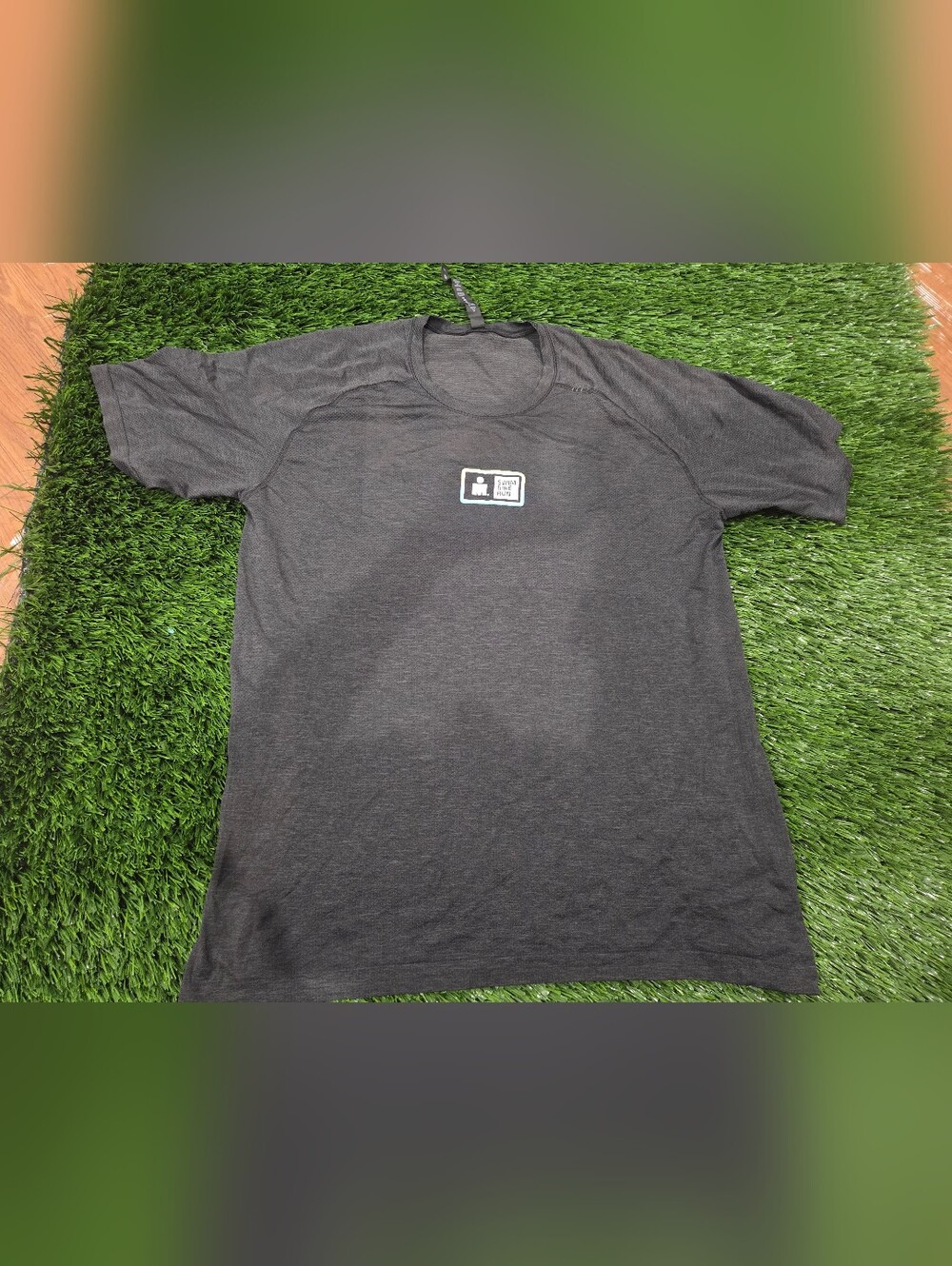 lululemon athletica Men's Charcoal Crew Tee with Chest Patch